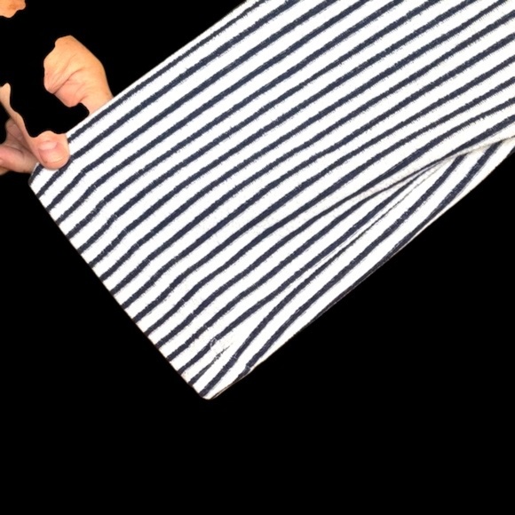 NWOT-Striped Women's Sweatshirt - Picture 5 of 11